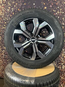 Alu kola 5x114,3 dacia duster 215/65r17 - 2