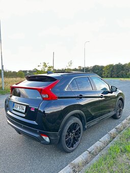 Mitsubishi Eclipse Cross 1.5 - 2