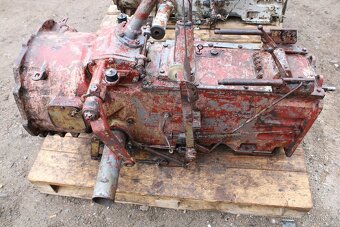 Zetor 6911 převodovka - 2