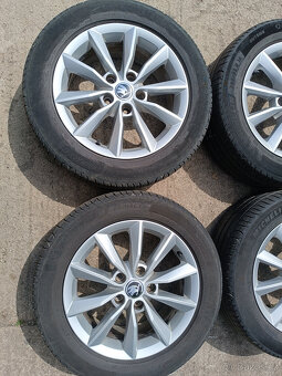 Škoda Octavia III - alu 6,5x16 et46 + letní 205/55/16 - 2