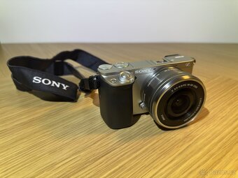 Sony Alpha A6000 - 2