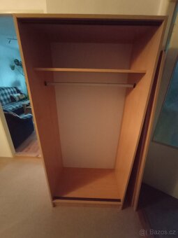 Šatní skříň - 2