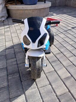 Elektrická motorka bmw s1000rr - 2