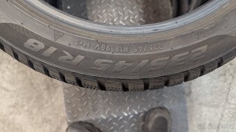235/45 R18 XL Pirelli Sottozero 3 ZIMNÍ - 2