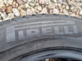 2ks pěkných zimních pneu Pirelli Sottozero 235/55/18 - 2
