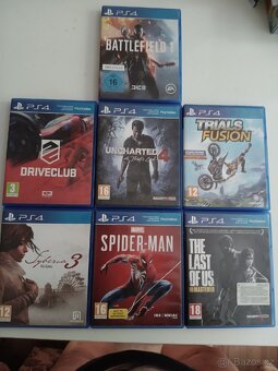 Playstaion 4 / Ps4 pro 1Tb + hry 7ks - 2