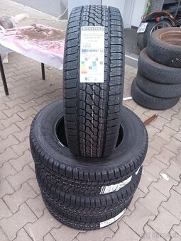 235/65/16C Firestone - 2