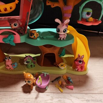 LPS stromový domeček zvířátka a doplňky - 2