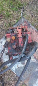 Prodám Hydraulický rozvaděč - 2