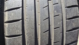 Letní pneu 245/35/20 Michelin - 2