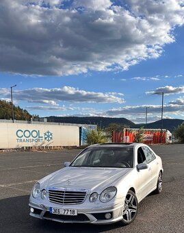 Mercedes Benz W211 - 2