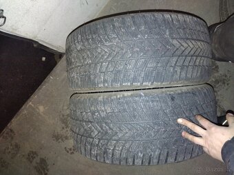 245 40 r19 - 2