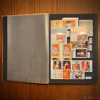Album známek ( různé ) katalogová cena /15 600,- kč - 2