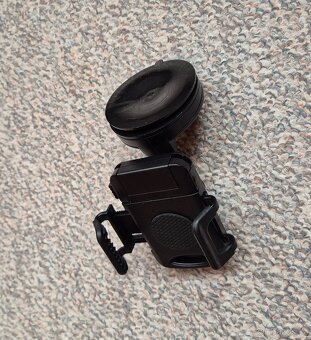 Držák na smartphone do auta - 2