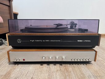 Gramofon Tesla NC 440 + zesilovač - 2