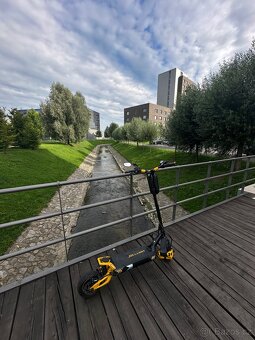 Elektrokoloběžka Vsett 10+ - 2