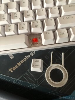 Mechanická klávesnice - 2