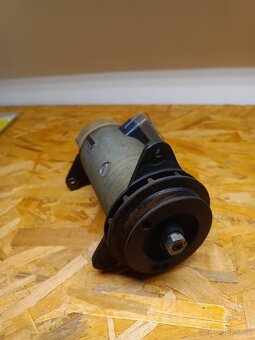 Dynamo na Trabant 601 6V - 2
