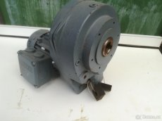 Na prodej elektromotor s převodovkou - 2