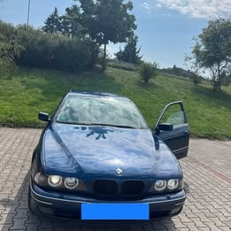 BMW E39 523ia - 2
