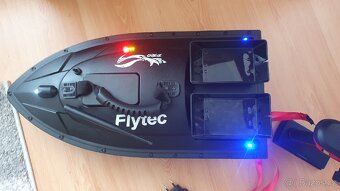 Zavažeci lodka flytec v500 - 2
