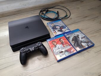 PS4 Slim 500Gb, ovladač, kabeláž - 2