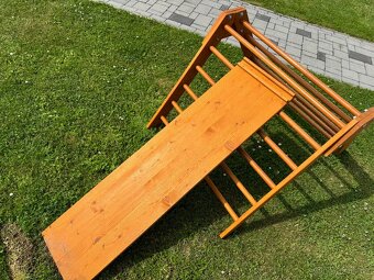 Piklerův trojúhelník s klouzačkou/schodama - 2