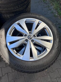 Zimní sada alu kol VW ID4/ID5 R19 s novými pneu - 2