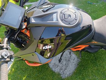 KTM 1290 Super Duke R 2021 - 2