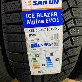 NOVÉ Zimní pneu 225/55 R17 101V XL Sailun - 2