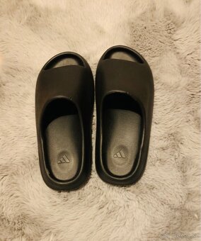 Yeezy Slide černé boty - 2