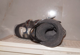 Nové lyžáky 40 Salomon vel. 25 až 25,5 (6,5UK ; 40EU), bezva - 2