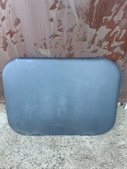 Manuální střešní okno Man TGX - 2