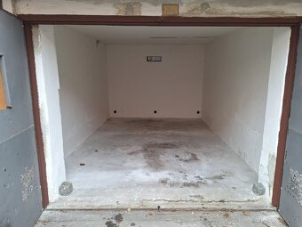 Pronájem garáže 28m2, Rybáře - 2