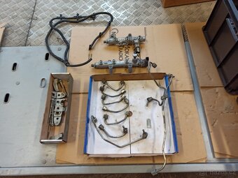 DÍLY MOTORU -- AUDI A6 - C7 3,0 TDi 180KW CDU - 2