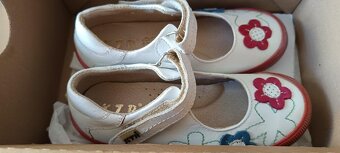 Dívčí bílé boticky vel. 30 - 2