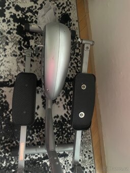 Elipticky trenažer - 2