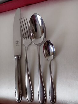 STAROZITNE PRIBORY - 2