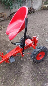 VARI nosič AV-3 - 2