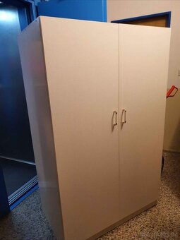 Skříňová sestava s nádstavci - 2