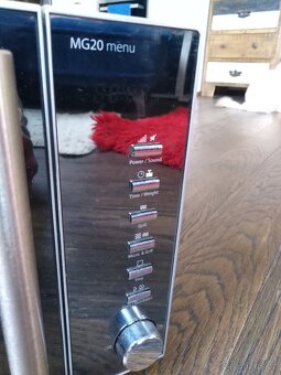 Mikrovlnka s grilem CASO (Německo), 1200 Watt - 2