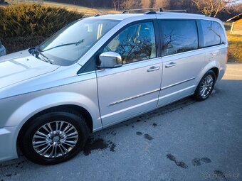 Chrysler Town and Country STOWN 3,6 Benzín 211 Kw - 2