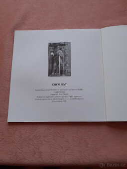 Prodám publikaci CHVALŠINY z roku 1998 vč.barevných obr. - 2