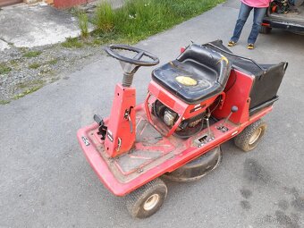 Zahradní traktůrek MTD Pinto - 2
