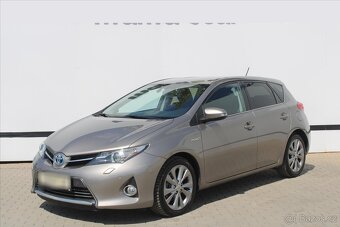Toyota Auris 1.8i HYBRID STYLE ČR (2014) - 2