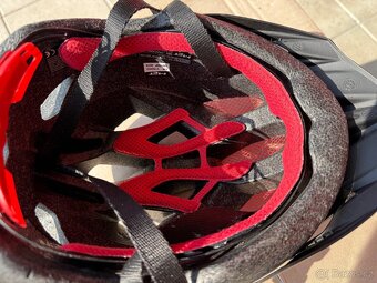 Cyklo helma MET 52-57cm - 2