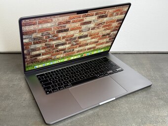 MacBook Air 15'' 2023 / M2 / 8GB / 512GB SSD / Space Gray - 2