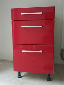 ŠUPLÍKY ŠÍŘKA 45 CM - ČERVENÁ BARVA LESK - 2