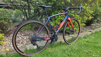 Karbonový gravel Rock Machine GravelRide CRB700 v záruce - 2