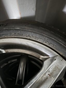 Prodám alu R17 včetně pneu 225/60 R17 Hankook. - 2